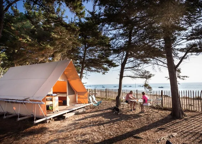 Huttopia 누아르무티에 앙 릴