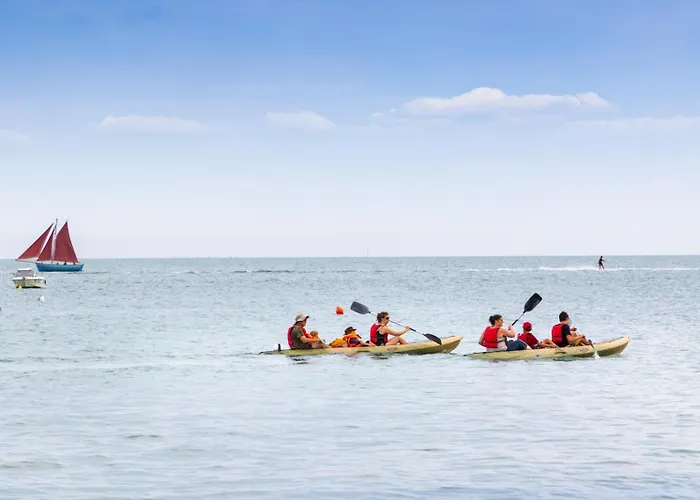 Huttopia 3* 누아르무티에 앙 릴