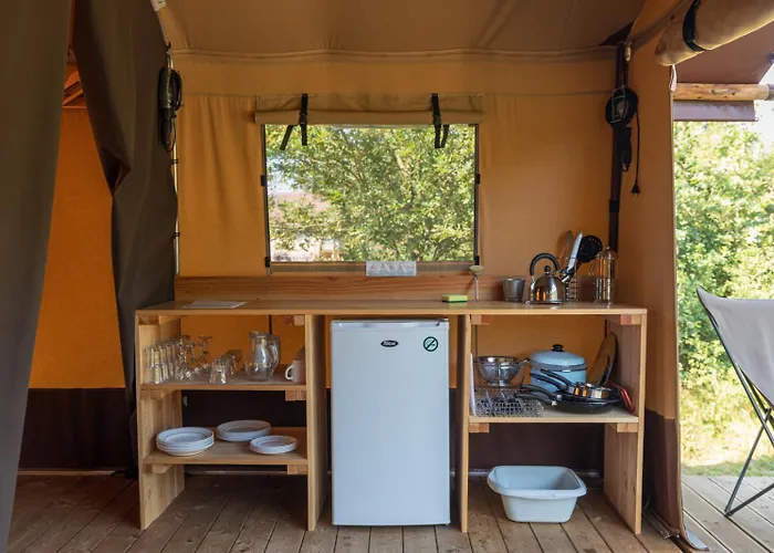 캠프장 Huttopia 누아르무티에 앙 릴